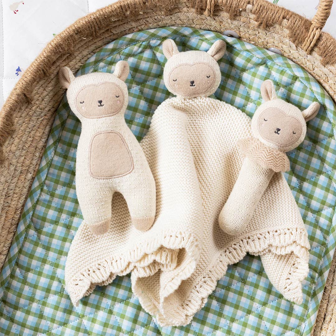 Avery Row Rattle - Sleepy Sheep - Image 3