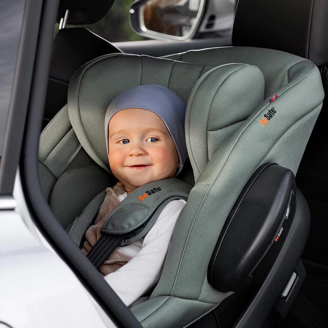 BeSafe Stretch 2 Car Seat - Fresh Black Cab - Image 5