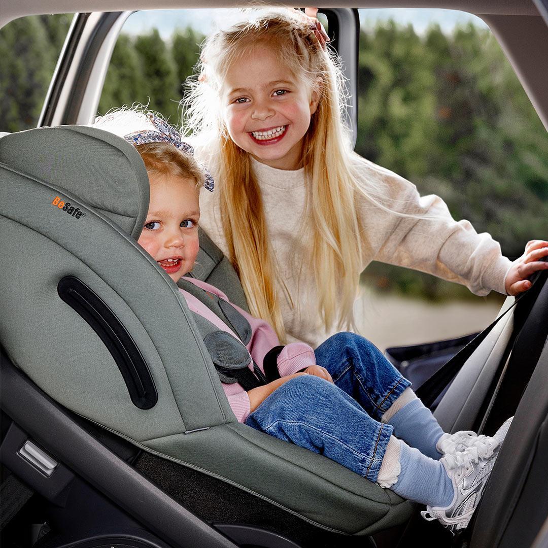 BeSafe Stretch 2 Car Seat - Fresh Black Cab - Image 3