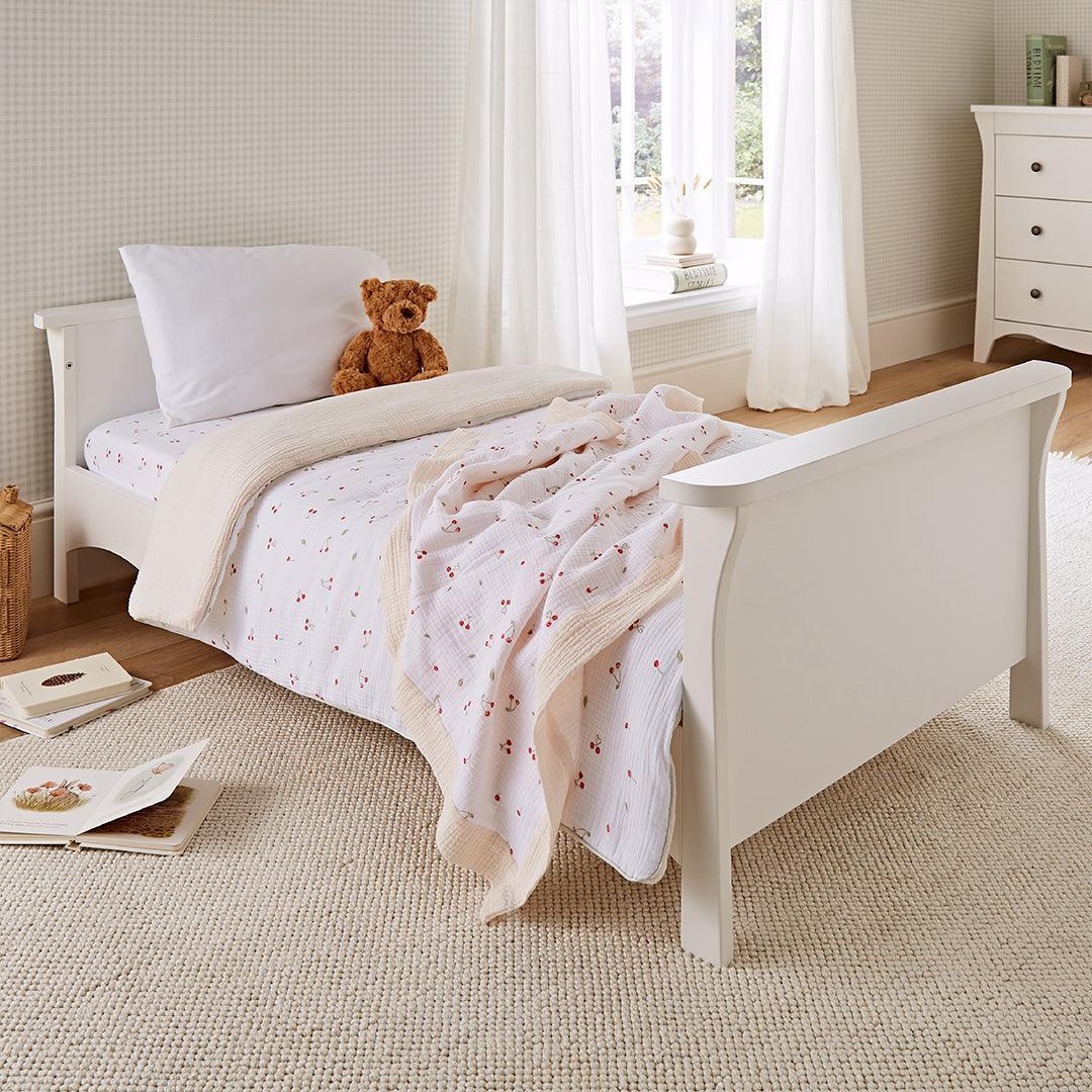 CuddleCo 4pc Cot Bed Bedding Set - Ditsy Cherry - Image 3