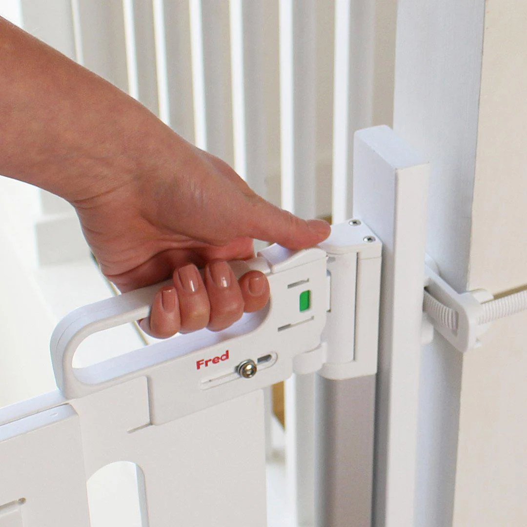 Fred Universal Stairpost Fitting Kit - Pure White - Image 2