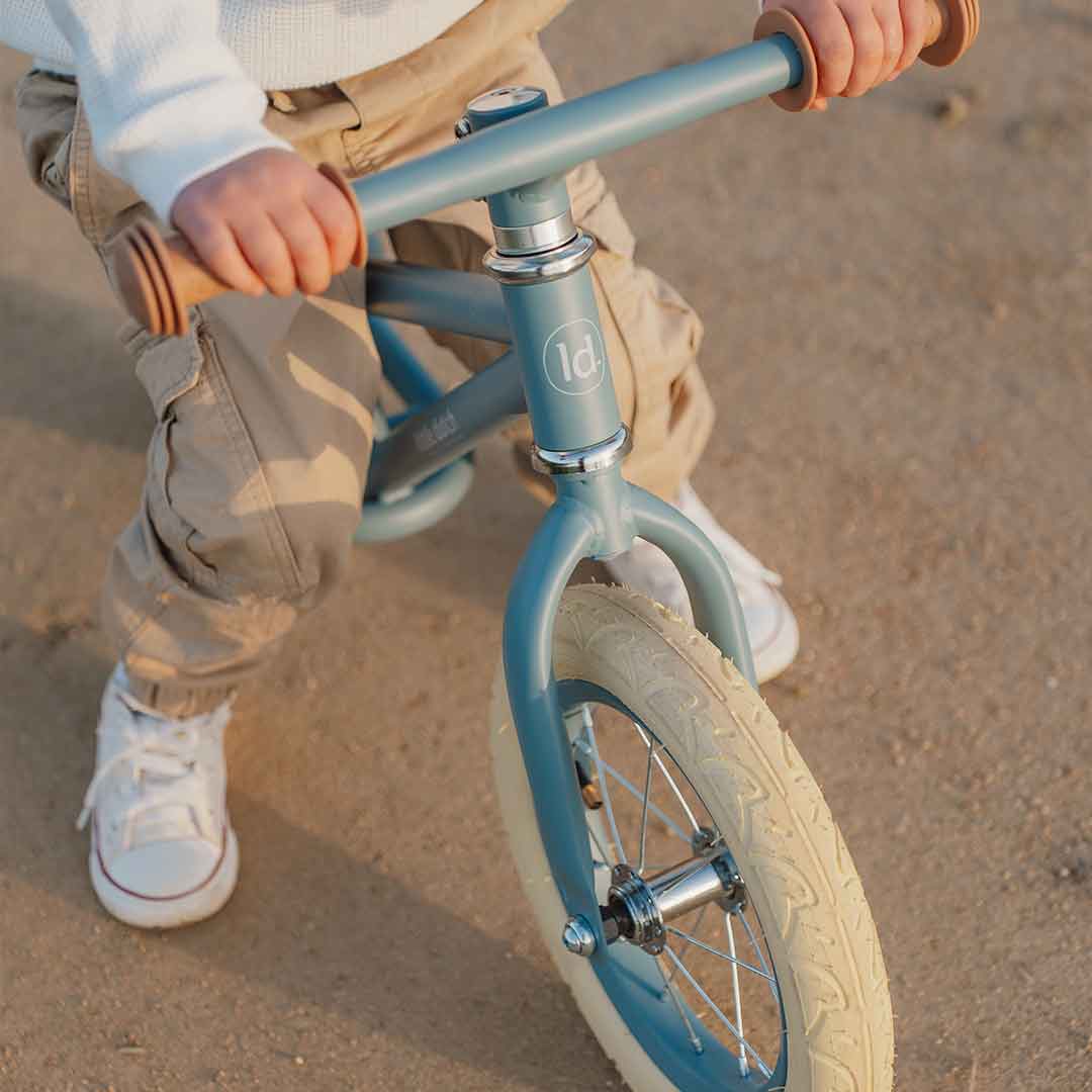 Little Dutch Balance Bike - Blue - Image 6