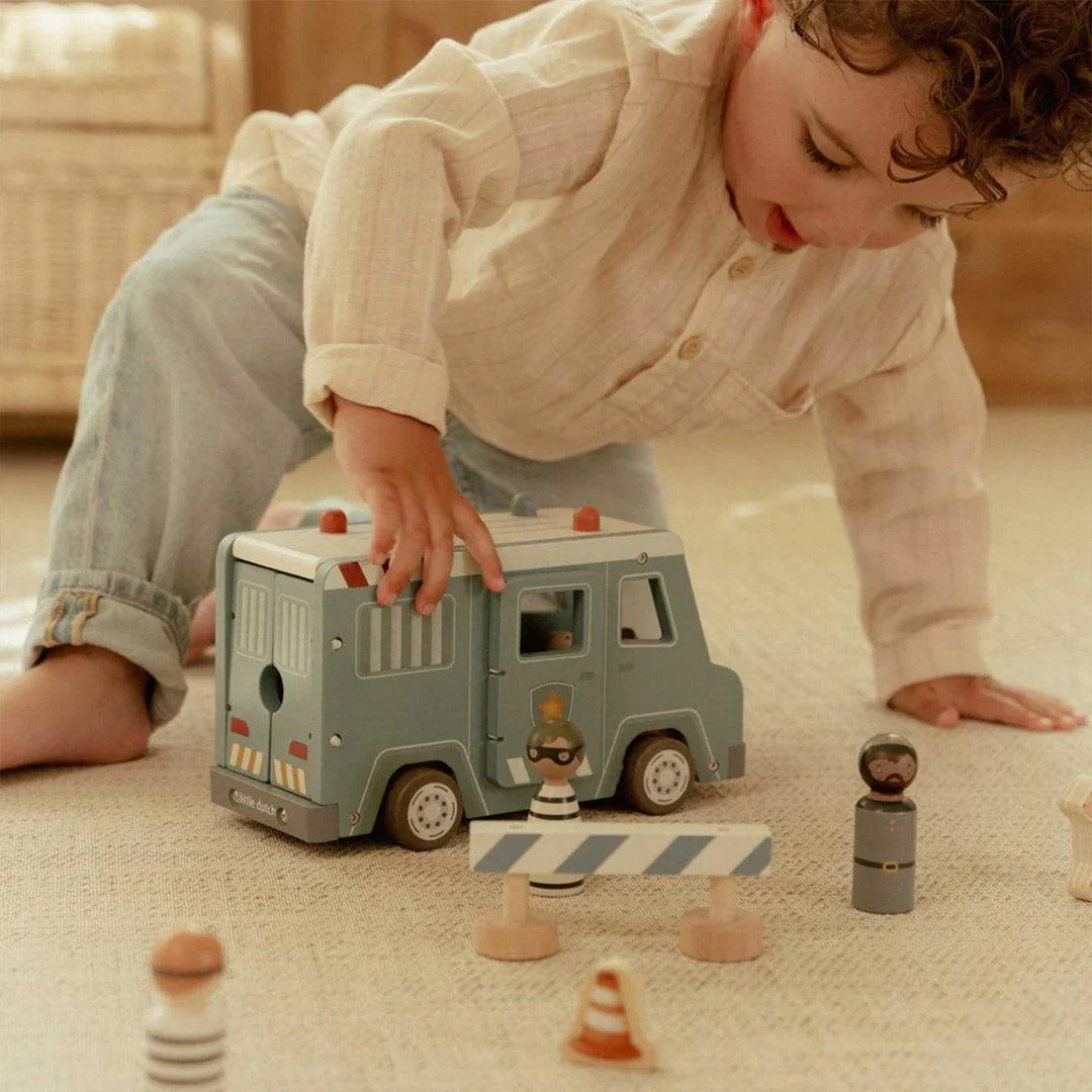 Little Dutch Police Van - Image 4