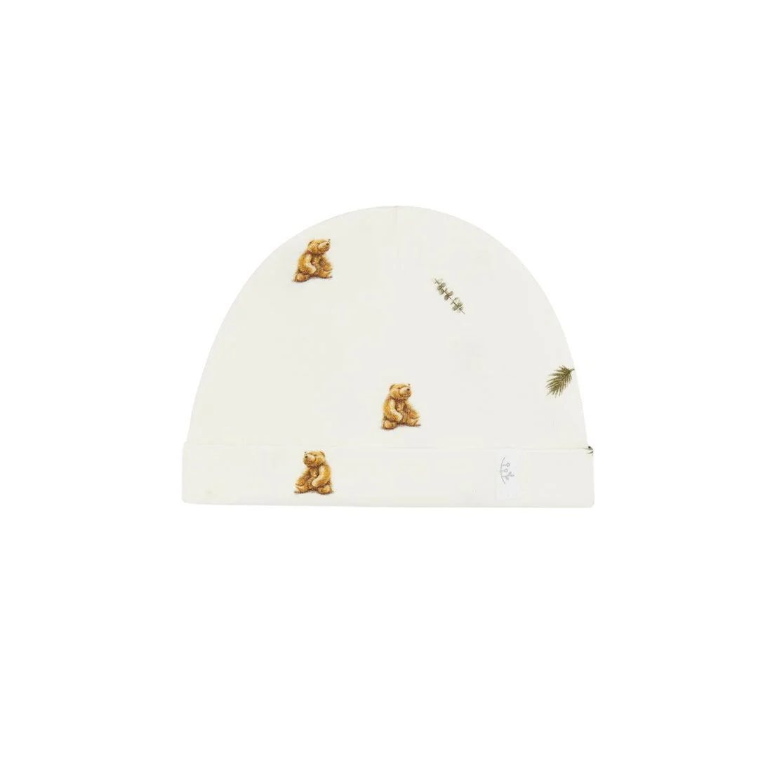 Rosa & Blue Hat - Brown Bear