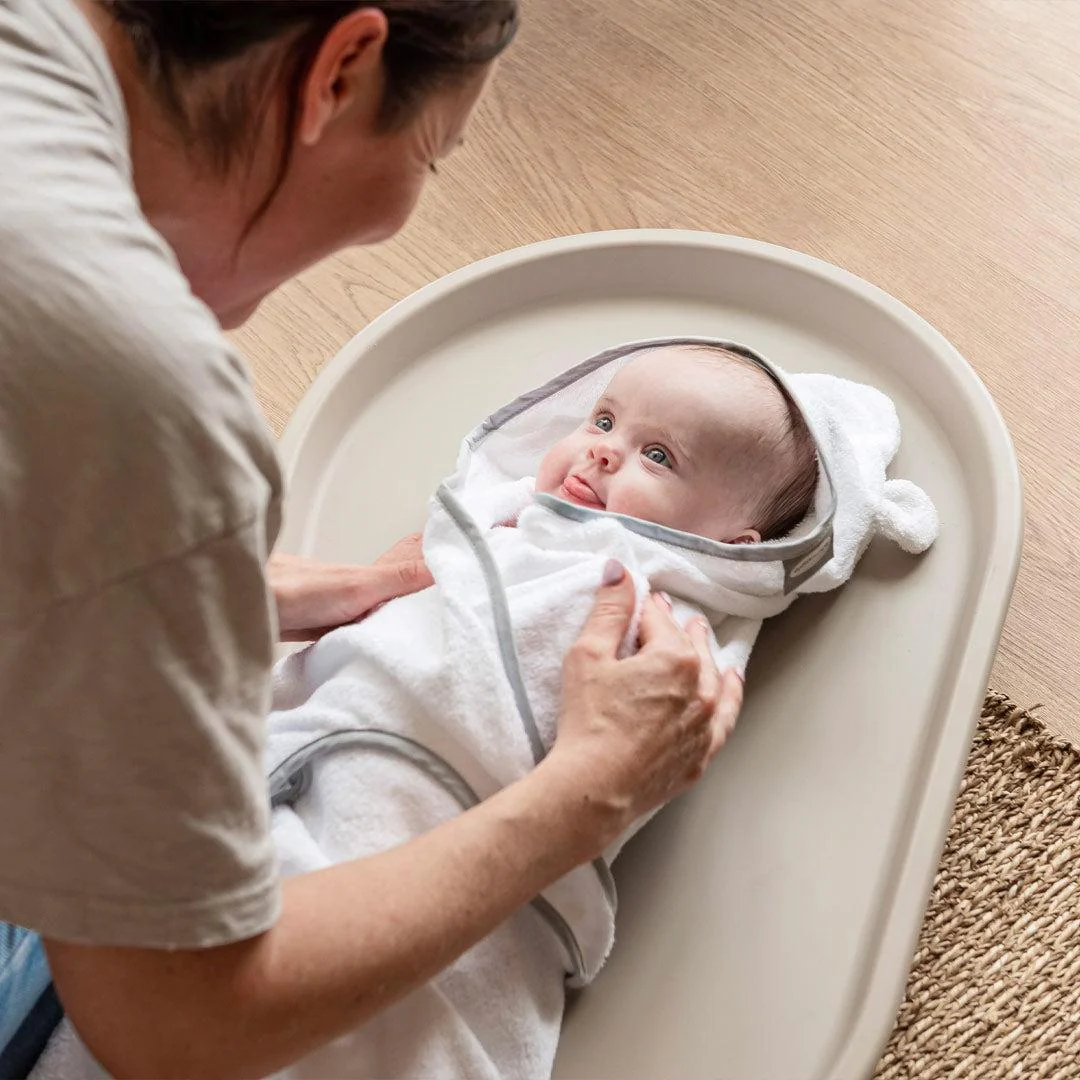Shnuggle Newborn Bundle - Image 10