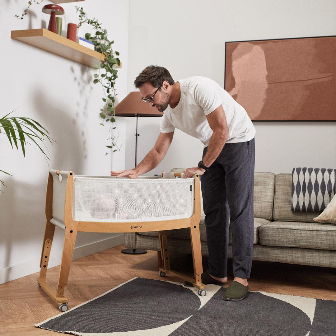 Snuz SnuzPod Studio Bedside Crib - Stockholm Natural - Image 2