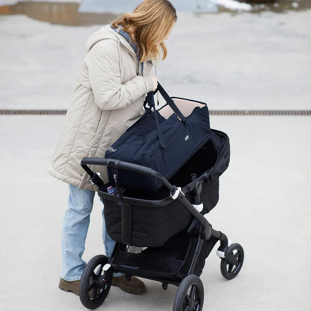 Voksi Carry Me Travel Carrycot - Seashell Sand - Image 2